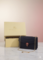 حقيبة Burberry Serpenti Forever (نمط كروس بودي/كتف) اقتني قطعة فنية تُزين إطلالتك!